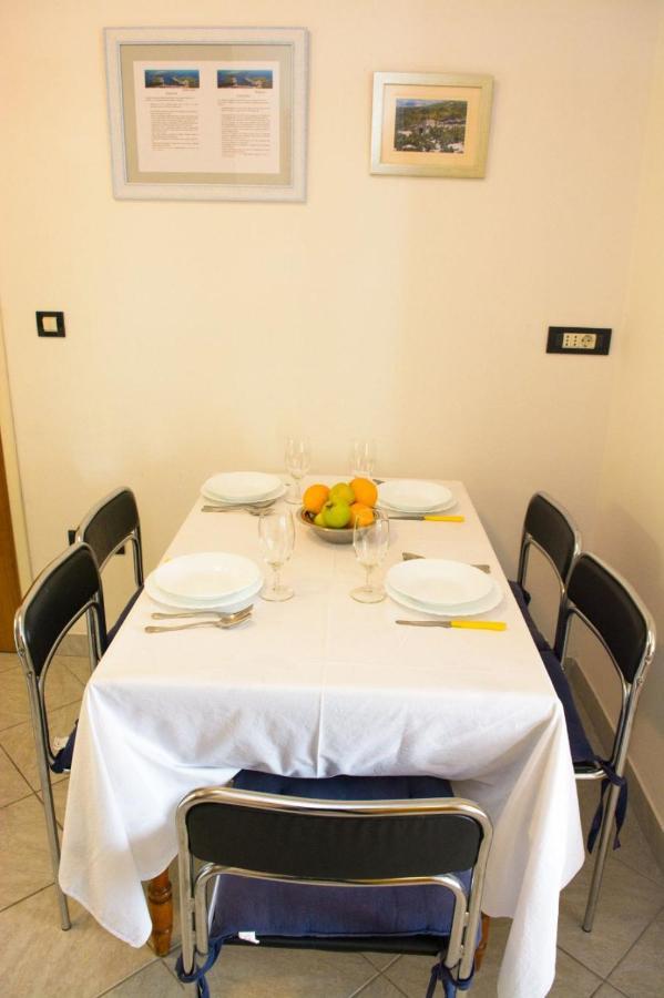 Apartments Marija - By The Sea Rogoznica  Εξωτερικό φωτογραφία